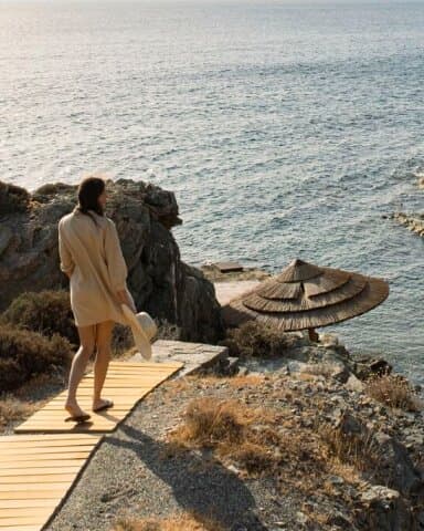 With a gate to the sea