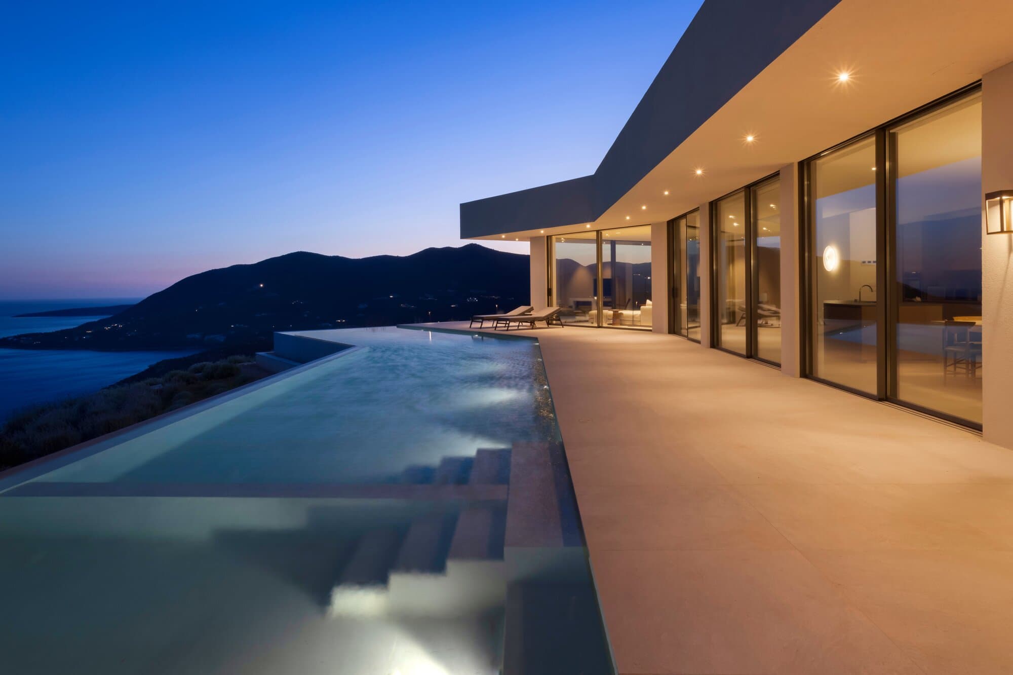 Vote for The Thinking Traveller